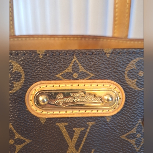STUNNING ๐ซ๐ซ๐ฅ Louis Vuitton Wilshire Tote PM - Picture 9 of 16